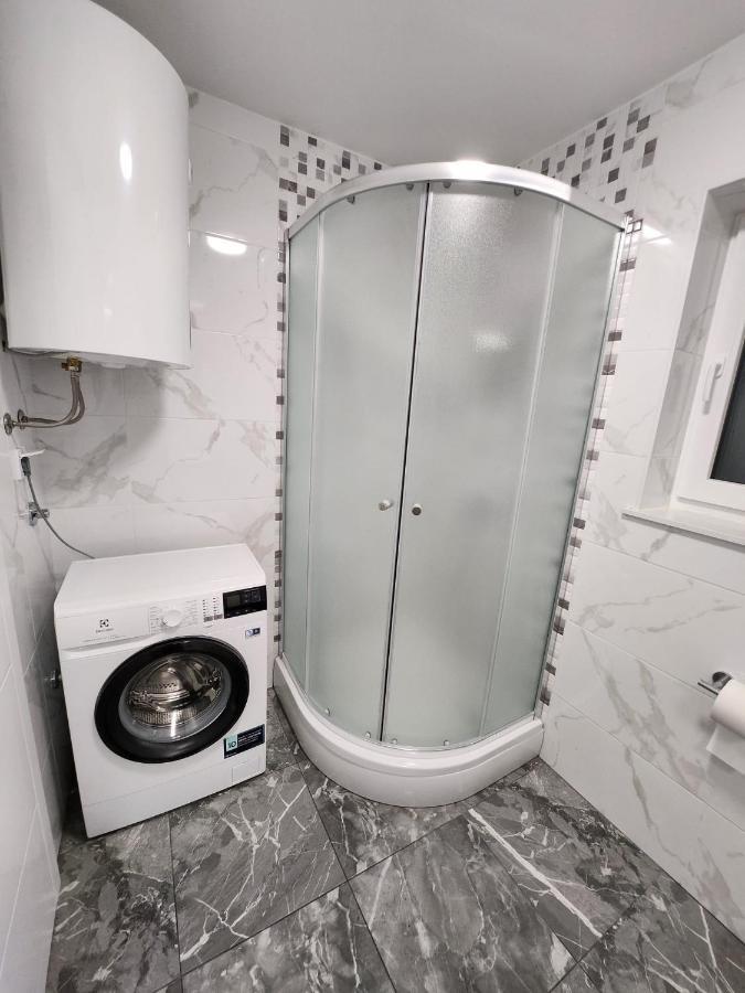 Apartmani M&L I M&J Malinska Eksteriør bilde